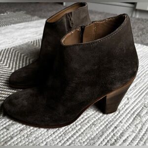 Peter Nappi Brown Suede Ankle Booties